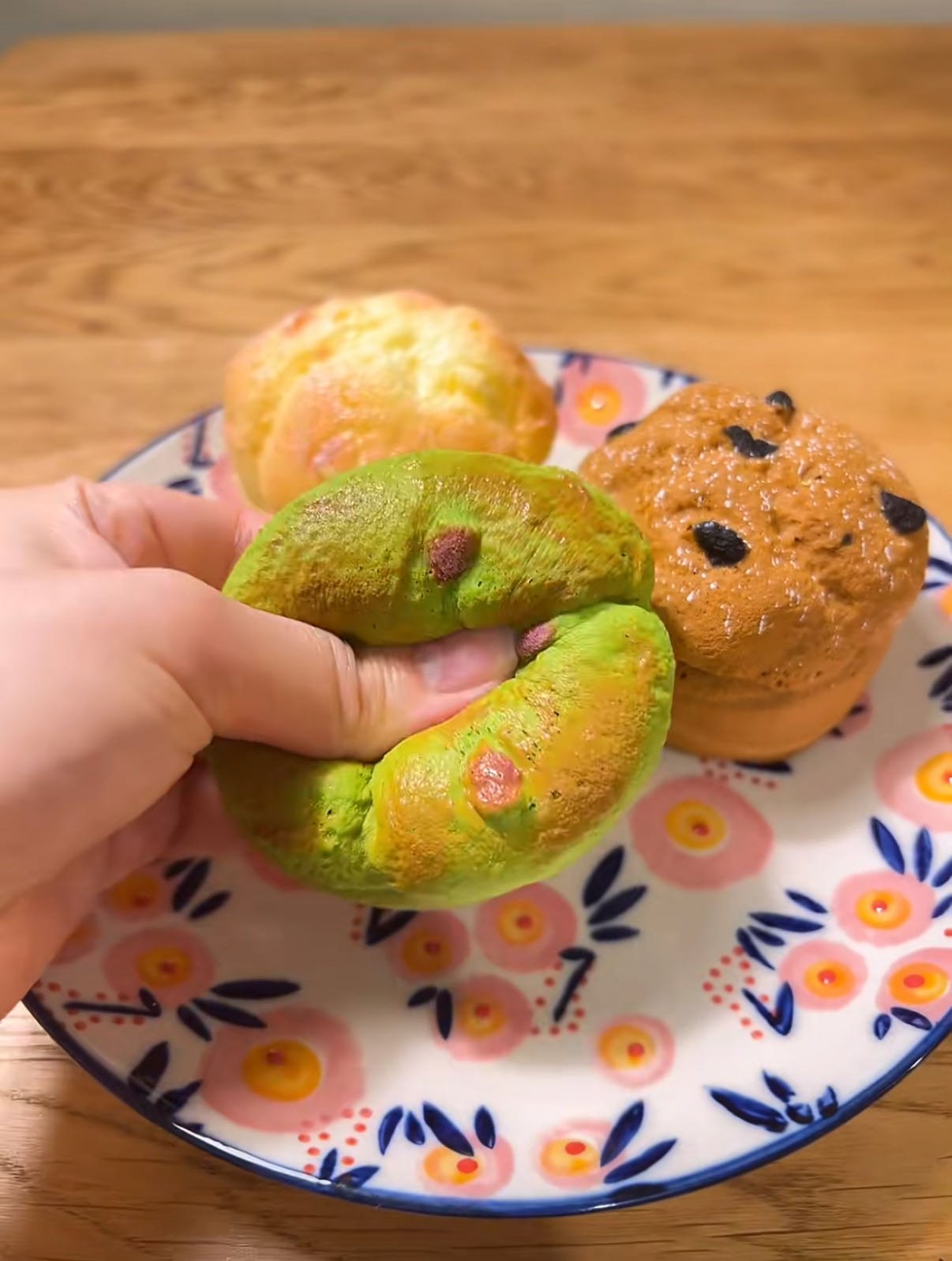 Squishing Muffin 